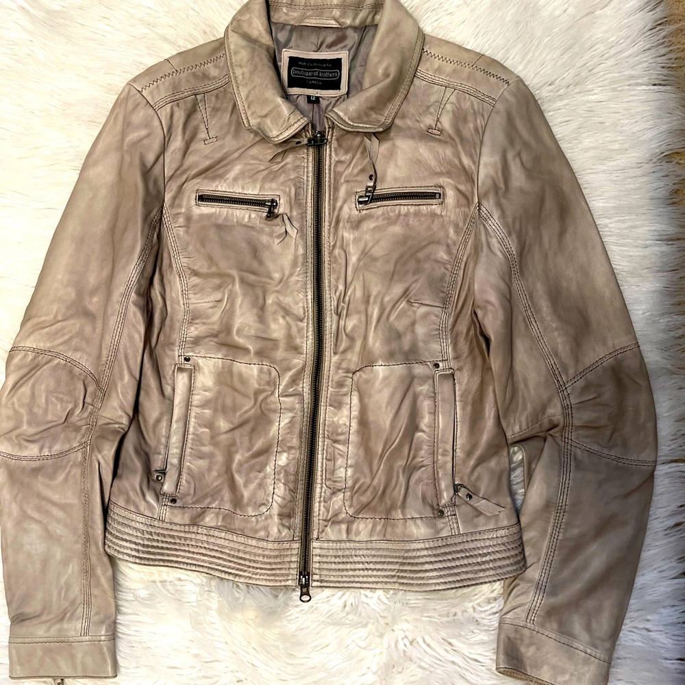 Beautiful and soooo soft oiled look leather jacket